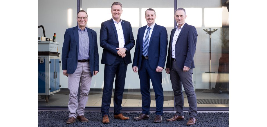 Geschäftsführung der Clean Laser GmbH: v.l. Dr. Winfried Barkhausen, Edwin Büchter, Mario Göhre, Werner Knöppel  